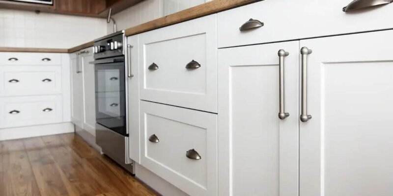 Elegant Entrances Impress with Kitchen Cabinet Handles