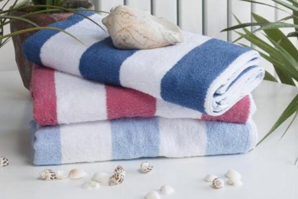 The Ultimate Guide to Top 5 Beach Towel Companies in the UK