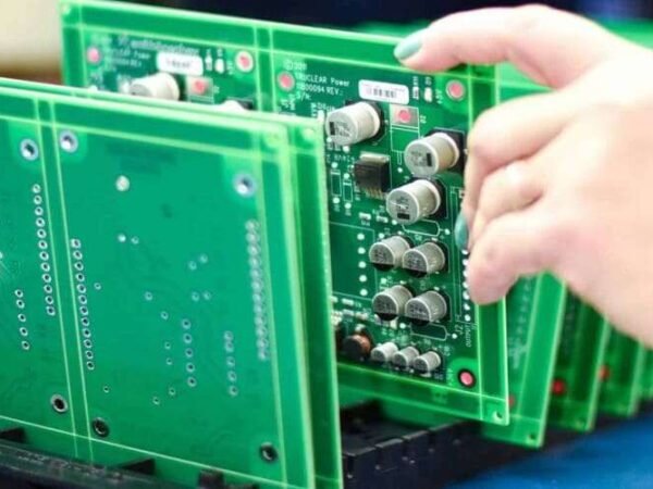 How to Choose the Right Electronics Manufacturer for PCB Assembly Services