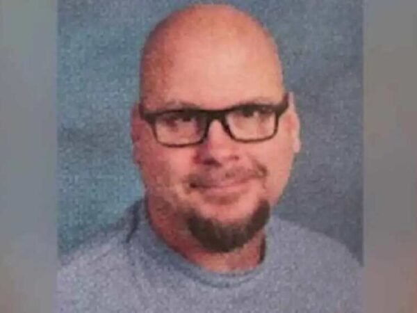 Hinsdale South High School Teacher Dies Remembering Ryan Mott