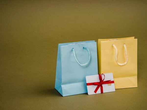 What are the Advantages of Using Custom Kraft Bags