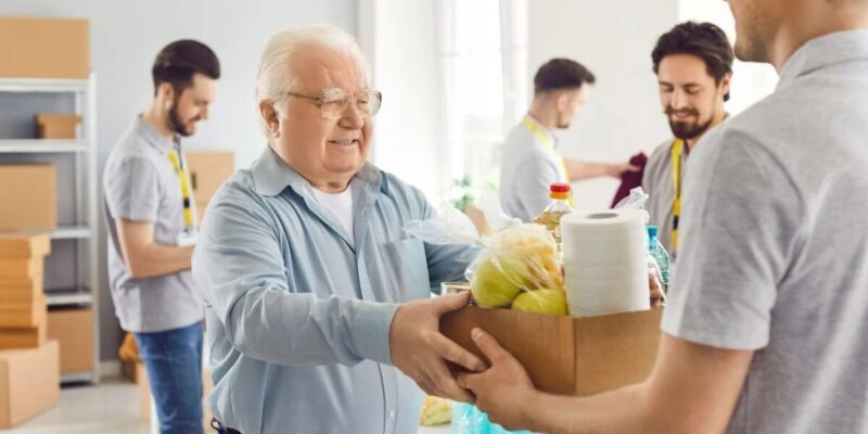 Items That Make Daily Health Care Easier for Seniors